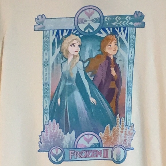 DISNEY FROZEN 2 Anna & Elsa Frame Short Sleeve TEE! Cotton Sisters Princess NWT - Picture 4 of 7